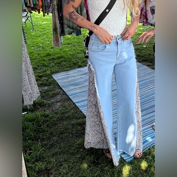 Light Blue Jeans Paisley Polyester Print on side of the Wide Leg Size: XS - Picture 2 of 10